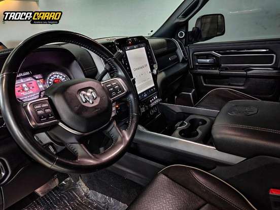 RAM-2500-6.7 I6 TURBO DIESEL NIGHT EDITION CD 4X4 AUTOMÁTICO RAM-2500-2021