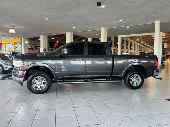 RAM-3500-6.7 I6 TURBO DIESEL LARAMIE CD 4X4 AUTOMÁTICO RAM-3500-2022