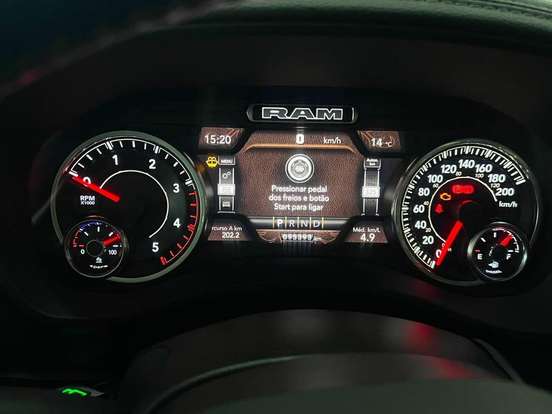 RAM-3500-6.7 I6 TURBO DIESEL LARAMIE CD 4X4 AUTOMÁTICO RAM-3500-2022