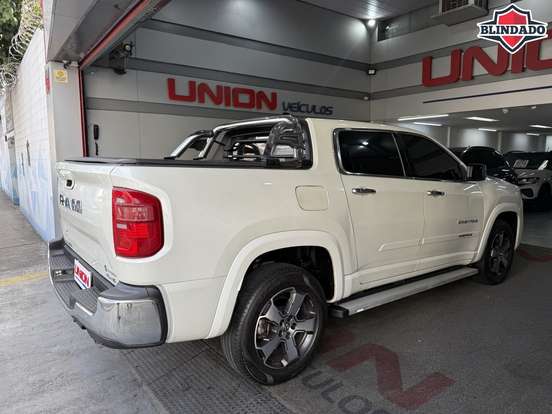 RAM-RAMPAGE-2.0 HURRICANE 4 TURBO GASOLINA LARAMIE 4X4 AUTOMÁTICO RAM-RAMPAGE-2023