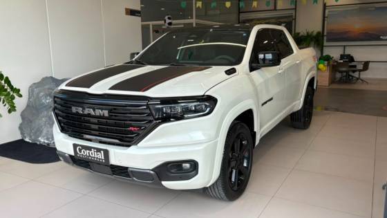 RAM RAMPAGE 2.0 HURRICANE 4 TURBO GASOLINA R/T 4X4 AUTOMÁTICO