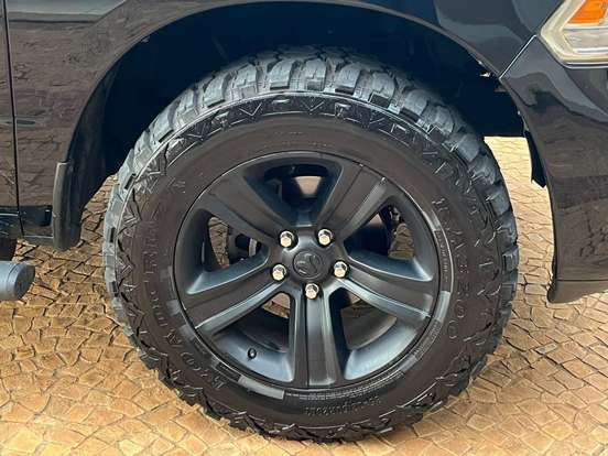 RAM-1500-5.7 V8 GASOLINA REBEL CD 4X4 AUTOMÁTICO RAM-1500-2022