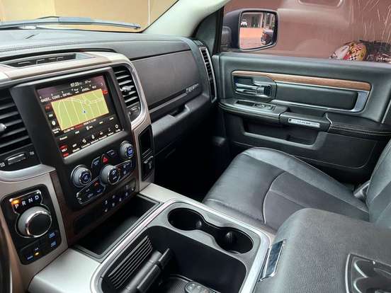 RAM-1500-5.7 V8 GASOLINA REBEL CD 4X4 AUTOMÁTICO RAM-1500-2022