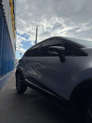 RENAULT-CAPTUR-1.6 16V SCE FLEX LIFE X-TRONIC RENAULT-CAPTUR-2017