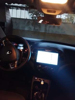 RENAULT-CAPTUR-2018