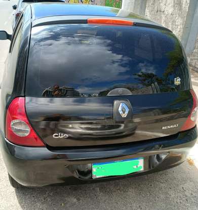 RENAULT-CLIO-2011