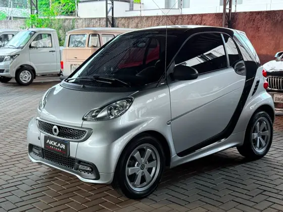 SMART FORTWO 1.0 COUPÊ TURBO 12V GASOLINA 2P AUTOMÁTICO SMART FORTWO 1.0 COUPÊ TURBO 12V GASOLINA 2P AUTOMÁTICO