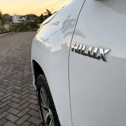 TOYOTA-HILUX-2019