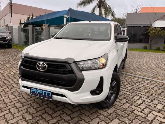 TOYOTA-HILUX-2025