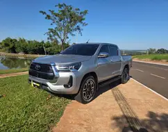 TOYOTA HILUX 2.8 D-4D TURBO DIESEL CD SRX 4X4 AUTOMÁTICO TOYOTA HILUX 2.8 D-4D TURBO DIESEL CD SRX 4X4 AUTOMÁTICO