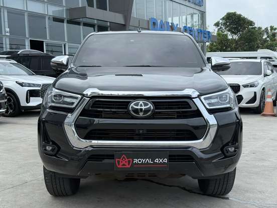 TOYOTA-HILUX-2.8 D-4D TURBO DIESEL CD SRX 4X4 AUTOMÁTICO TOYOTA-HILUX-2021