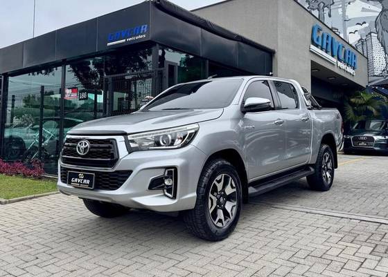 TOYOTA HILUX 2.8 SRX 4X4 CD 16V DIESEL 4P AUTOMÁTICO