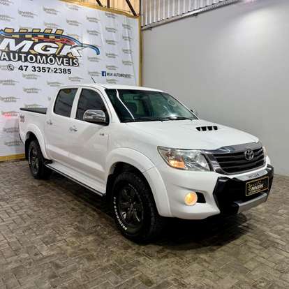 TOYOTA-HILUX-3.0 SRV 4X4 CD 16V TURBO INTERCOOLER DIESEL 4P AUTOMÁTICO TOYOTA-HILUX-2014