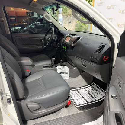 TOYOTA-HILUX-2014