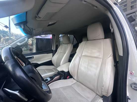 TOYOTA-HILUX SW4-2018