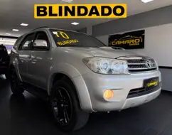 TOYOTA HILUX SW4 3.0 SRV 4X4 7 LUGARES 16V TURBO INTERCOOLER DIESEL 4P AUTOMÁTICO TOYOTA HILUX SW4 3.0 SRV 4X4 7 LUGARES 16V TURBO INTERCOOLER DIESEL 4P AUTOMÁTICO