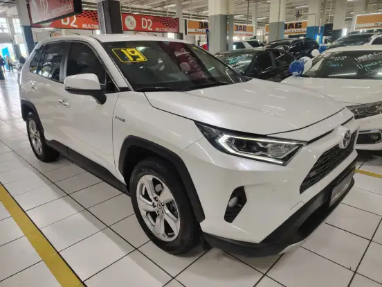 TOYOTA-RAV4-2018
