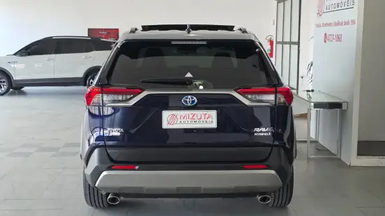 TOYOTA-RAV4-2024