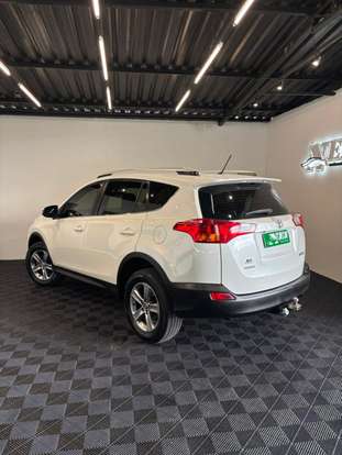 TOYOTA-RAV4-2014