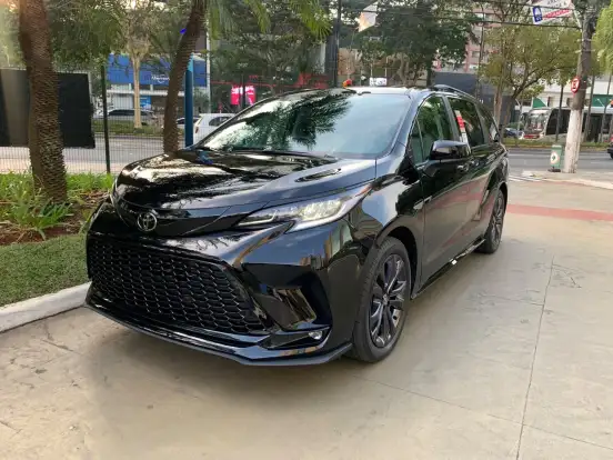 TOYOTA-SIENNA-2026