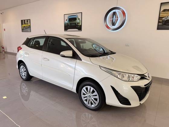 TOYOTA YARIS 1.3 16V FLEX XL LIVE MULTIDRIVE