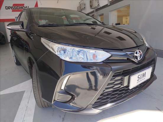 TOYOTA-YARIS-2024