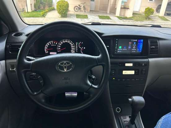 TOYOTA-COROLLA-2004
