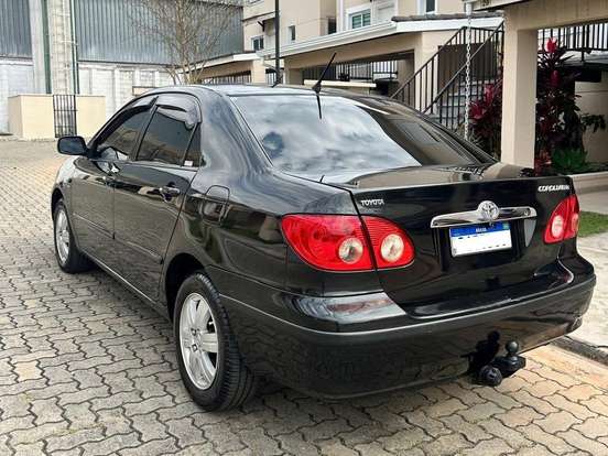 TOYOTA-COROLLA-2004