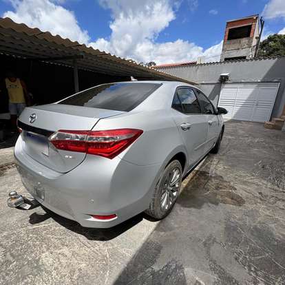 TOYOTA-COROLLA-2015