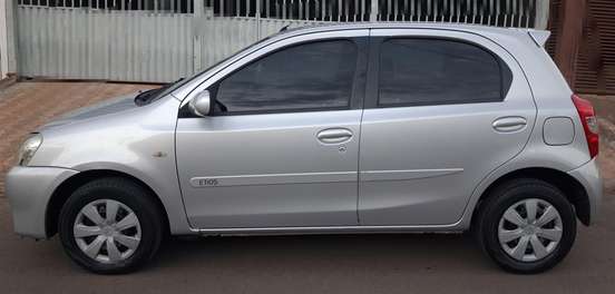 TOYOTA-ETIOS-2013