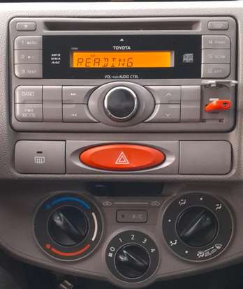 TOYOTA-ETIOS-2013