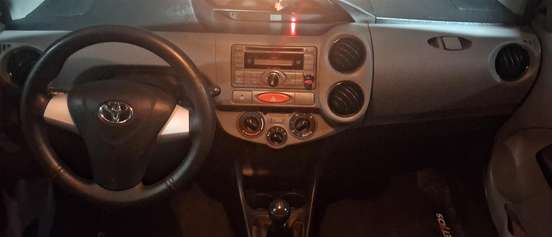TOYOTA-ETIOS-2013