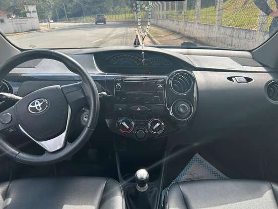 TOYOTA-ETIOS-1.5 XS 16V FLEX 4P MANUAL TOYOTA-ETIOS-2015