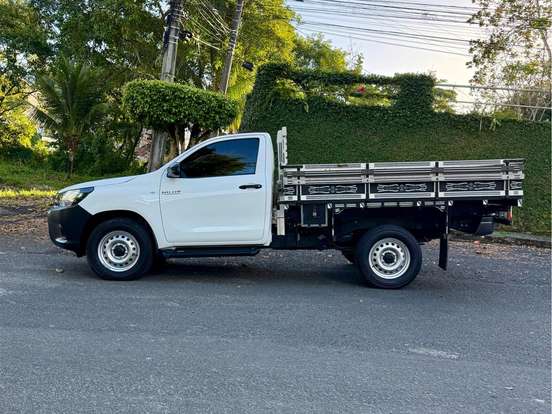 TOYOTA-HILUX-2.8 D-4D TURBO DIESEL CHASSI 4X4 MANUAL TOYOTA-HILUX-2024