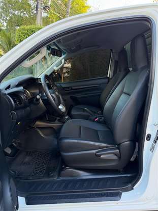 TOYOTA-HILUX-2024