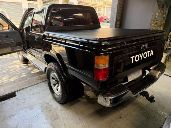 TOYOTA-HILUX-2.8 DLX 4X4 CD 8V DIESEL 4P MANUAL TOYOTA-HILUX-2000