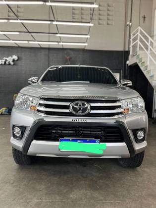 TOYOTA HILUX 2.8 SRV 4X4 CD 16V DIESEL 4P AUTOMÁTICO