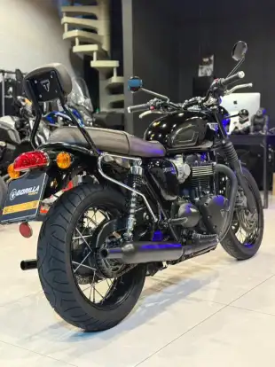 TRIUMPH-BONNEVILLE T120 BLACK 1200-2020