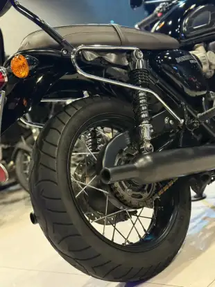 TRIUMPH-BONNEVILLE T120 BLACK 1200-2020