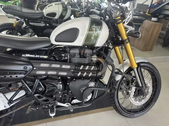 TRIUMPH-SCRAMBLER 1200 XE-2019