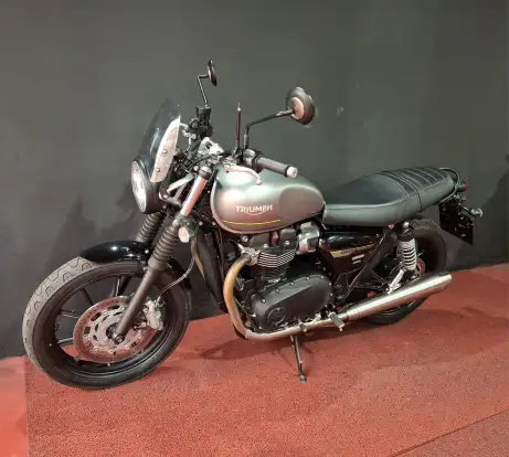 TRIUMPH-SPEED TWIN 900-2023