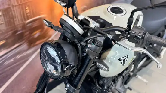 TRIUMPH-TRIDENT 660-2026