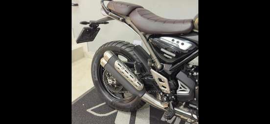 TRIUMPH-SCRAMBLER 400 X-2025