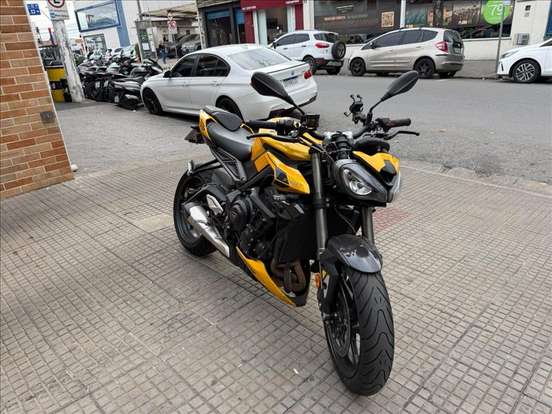 TRIUMPH-STREET TRIPLE 765 RS TRIUMPH-STREET TRIPLE 765 RS-2023