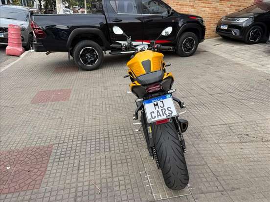TRIUMPH-STREET TRIPLE 765 RS TRIUMPH-STREET TRIPLE 765 RS-2023