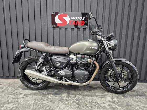 TRIUMPH STREET TWIN 