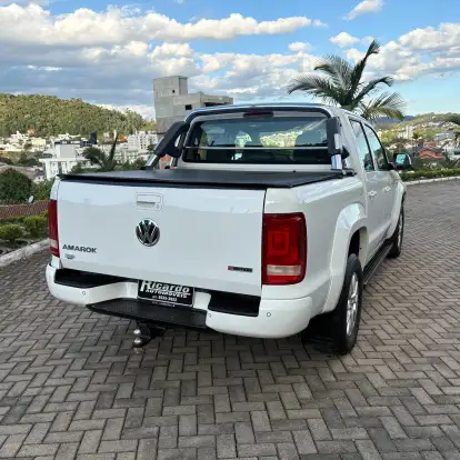 VOLKSWAGEN-AMAROK-2019