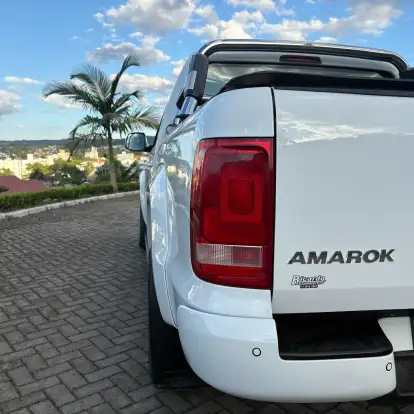 VOLKSWAGEN-AMAROK-2019