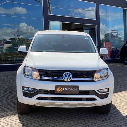 VOLKSWAGEN-AMAROK-2021