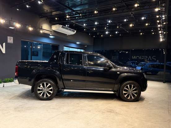 VOLKSWAGEN-AMAROK-2.0 HIGHLINE 4X4 CD 16V TURBO INTERCOOLER DIESEL 4P AUTOMÁTICO VOLKSWAGEN-AMAROK-2017